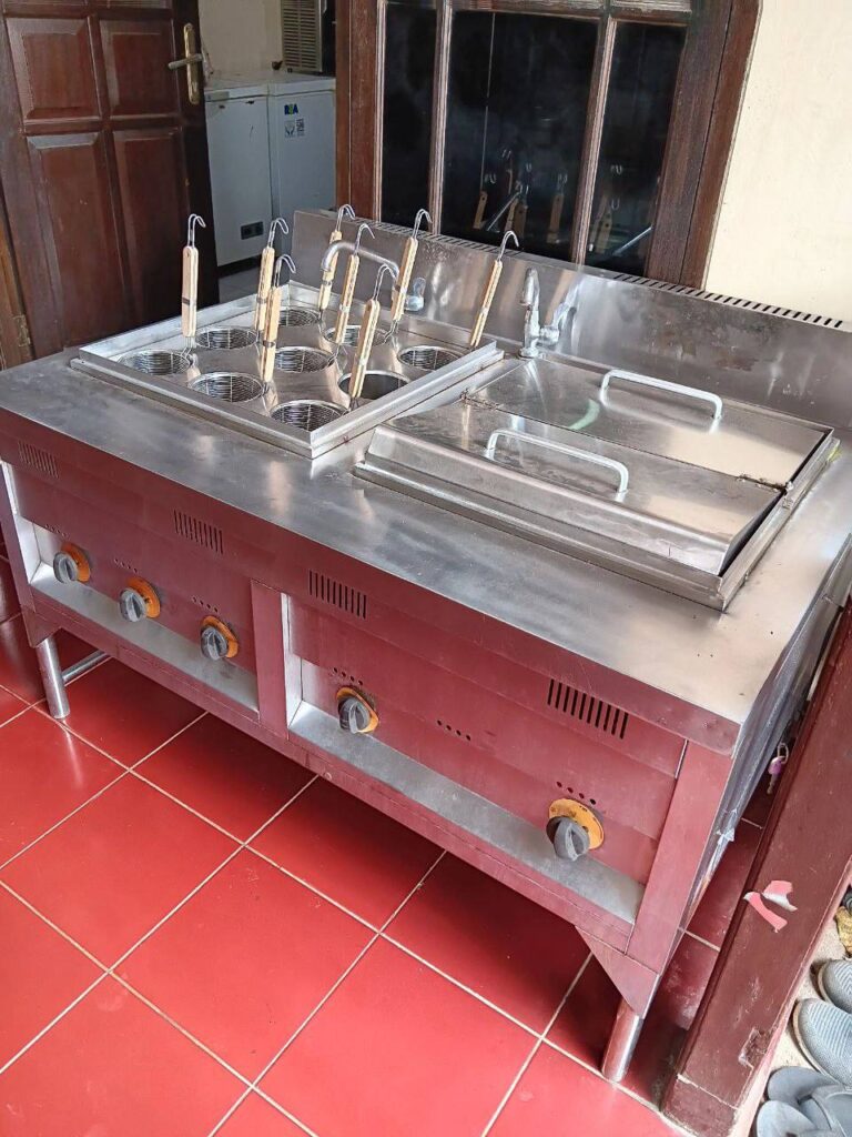 Noodle Boiler 9 Lubang + Tempat kuah.
P  130 cm × L 90 cm × T 75 cm